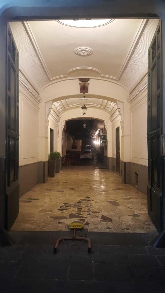 Hotel Fiorentina Neapel Exteriör bild